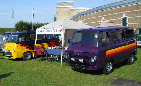 Ford Thames 400e vans